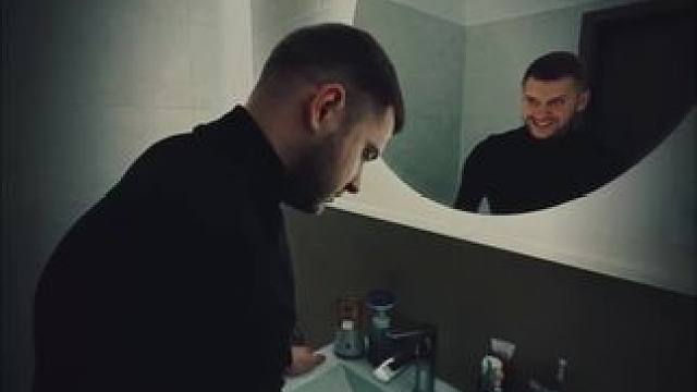 宅家对着镜子创意自拍与照片制作教程 #种草 #拍照教程 #创作者伙伴计划 #摄影技巧 #创作者广告分