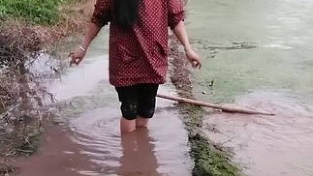 山卡卡里的农村大姐学费开直播每天收获满满您还在恐播怕播不敢开播开播了不知说什么吗#记录真实生活 #农