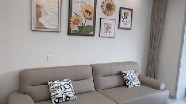 长子善园湖滨完工实景拍摄
暖色的温馨浪漫是任何都代替不了的，这可能就是我们业主想要的家吧#一镜到底 