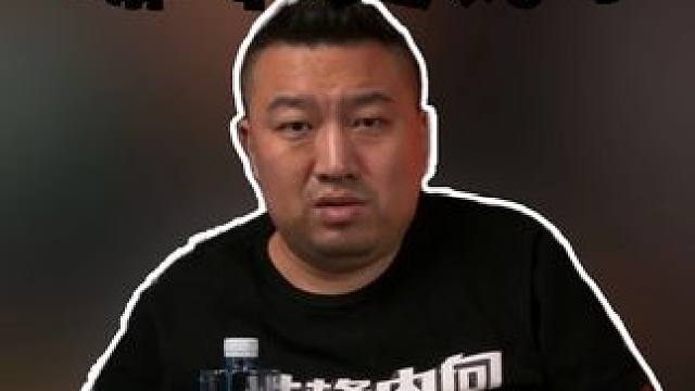 水冷风冷哪个更好？ #风冷散热器 #水冷散热器 #电脑配置 #显卡 #游戏电脑