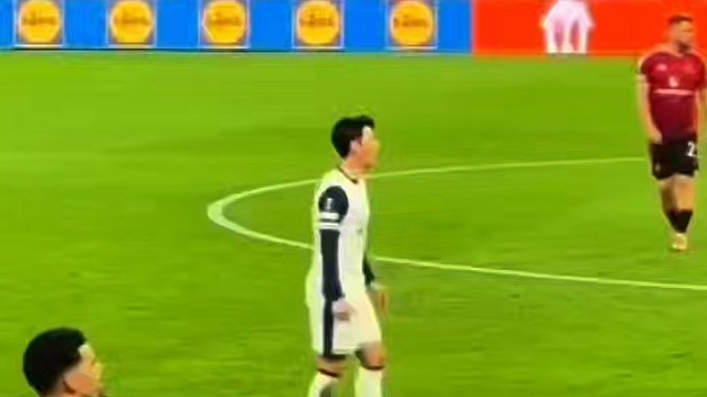 这一跪，他等了十年