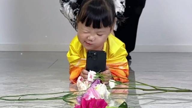 原来宝宝镜头下的花这么浪漫…