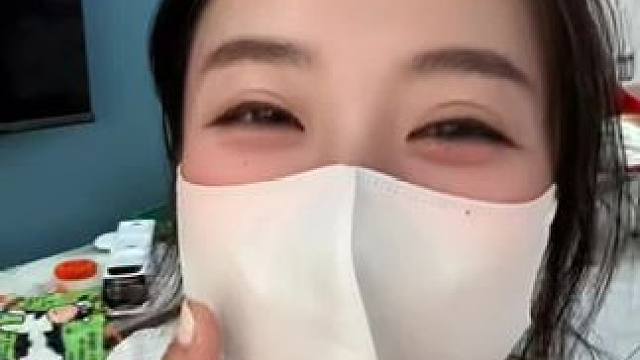 孩子：听我说谢谢你，因为有你，挨打又治病#网友留言太搞笑 #网友神评论 #内容过于真实