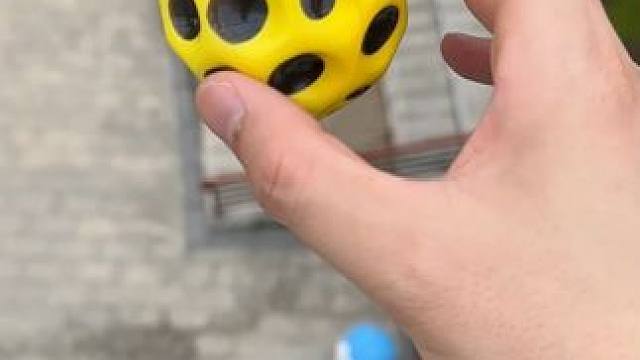 哪个弹力好不用我说了吧~？ #玩个很新的东西  #解压玩具