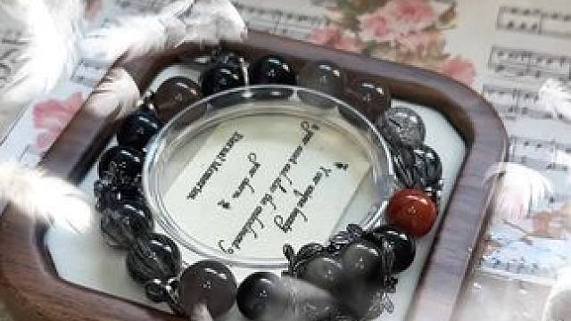 超酷的一款暗黑风格水晶！cool #水晶定制 #原创diy #天然水晶 #饰品分享 #水晶手链