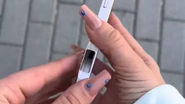 这下再也不怕手机摔坏了~ #玩个很新的东西  #手机壳