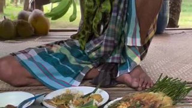 东南亚特色美食 #外国人尝中国美食 #非洲食物 #奇特美食大搜罗 #农村户外美食 #排骨的花式吃法