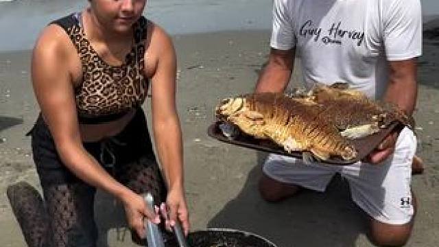 东南亚炸鱼姐 #日常生活 #原创视频 #我的日常生活 #入乡随俗 #农村户外美食