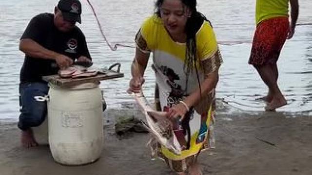 东南亚乡村生活 #我的乡村生活 #原创视频 #日常生活 #野外生活 #入乡随俗