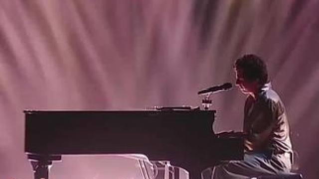 因为淋过雨 所以去撑伞 否定声中站起,掌声里托举他人…#断眉 #歌手 #马嘉祺