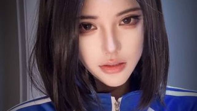 秦臆博，你怎么不回头看看我 