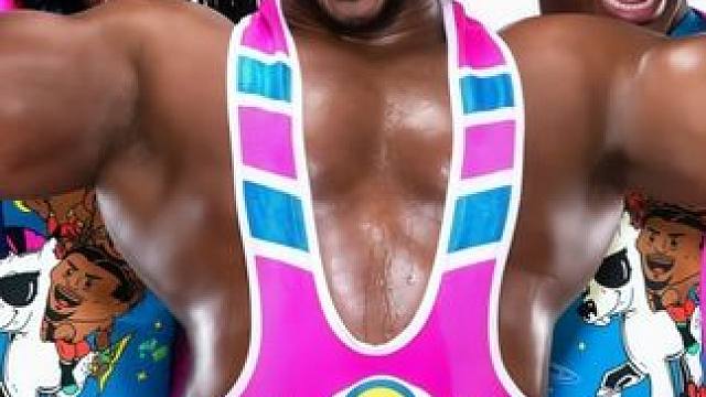 阿波罗vs萨米辛，精彩比赛！ #WWE #阿波罗 #萨米辛 #摔角 #冠军 本场比赛来自2020年的