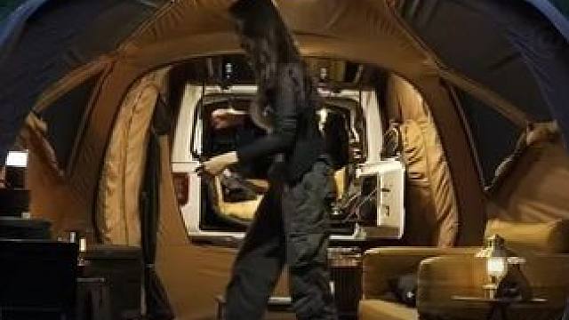 沉浸式雨天露营，放松解压的一天。 #汽车帐篷 #户外露营 #雨天露营 #解压