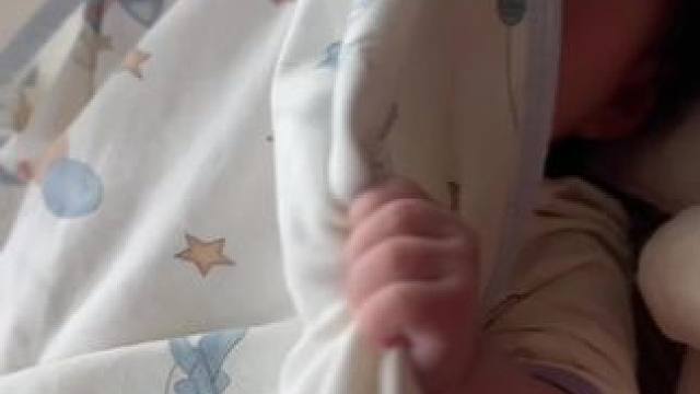 #人類幼崽成長記 小肚腩回来了，顺带了个小柠檬