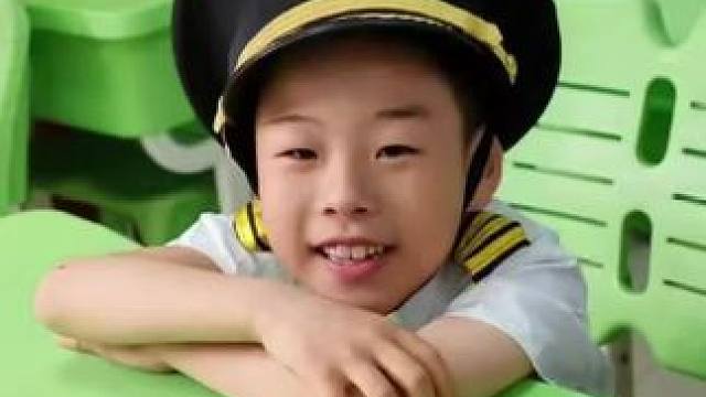 中国低空飞行俱乐部祝小朋友六一儿童节快乐！#中国低空飞行俱乐部#六一儿童节快乐