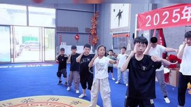 反复锤炼的基本功，是我们的必修课。加油，少年#竞技体育 #荥阳搏击#荥阳散打 #荥阳 #国威运动国术