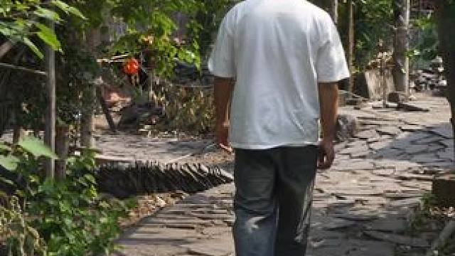 永远别和钱品差的人深交，轻则寒心，重则失财
