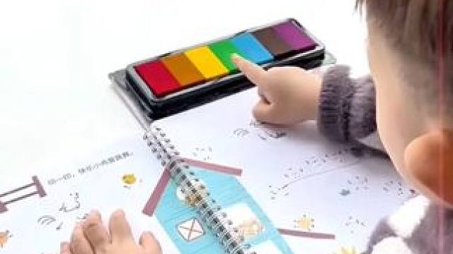 小手点一点就能完成的手指画，锻炼宝宝的手部精细动作和想象力。 #手指画 #想象力 #亲子手工 #儿童