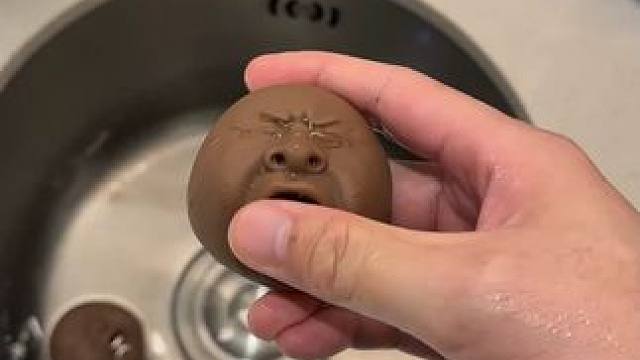 艾特跟他一样抽象的朋友~ #玩个很新的东西