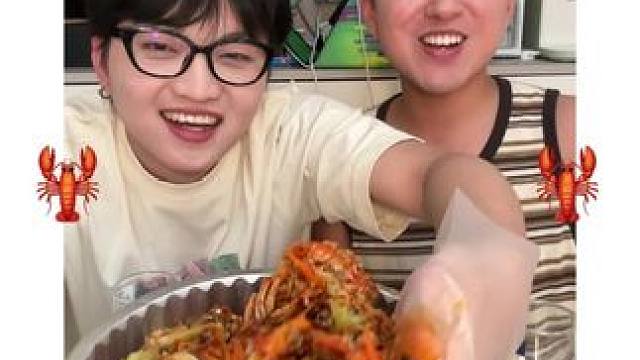 又美美一顿#美食分享 #宵夜 #小龙虾