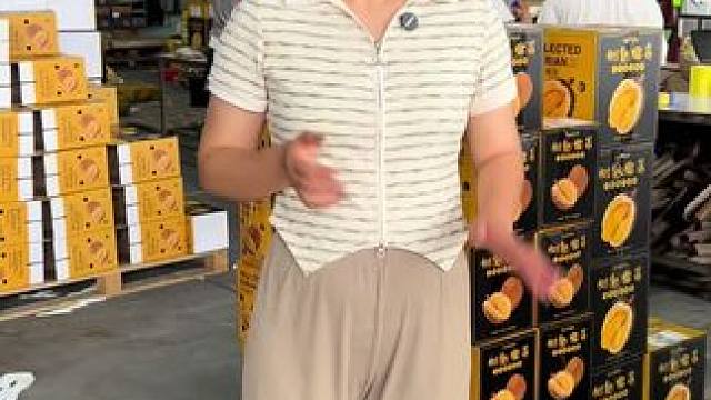 我们是工厂直发，批发价格欢迎来到直播间挑选 #泰国金枕榴莲 #优质农产品