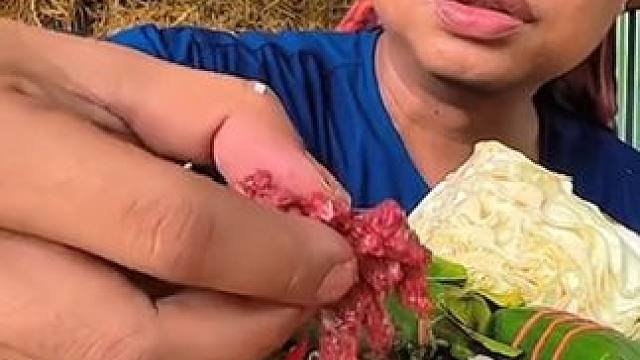 新鲜蔬菜小辣椒️鲜牛肉碎 #美食 #泰国美食 #户外美食 #内容启发搜索