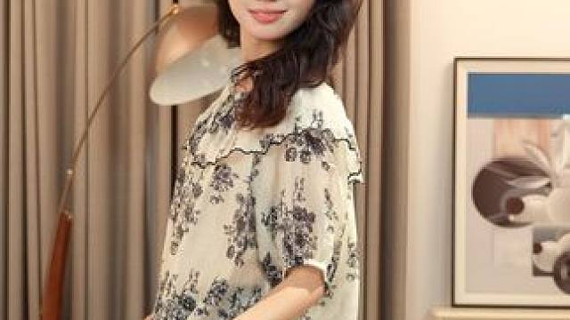 好喜欢这件小衫#ootd穿搭 #谁穿谁好看系列 #夏季新款