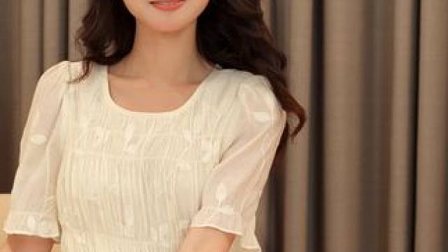 夏天穿小白裙#夏天穿小白裙 #夏季新款 #谁穿谁好看不分年龄段 #ootd穿搭