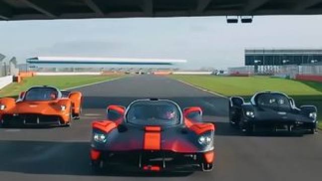 “被艾特的人会给你安排一辆!” #阿斯顿马丁valkyrie #法拉利拉法