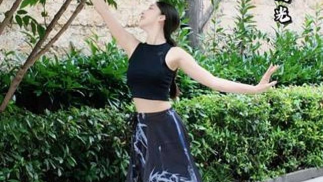 生命里的光～#向全世界展示中国舞 #古典舞 #舞蹈 #氛围感 #舞蹈翻跳