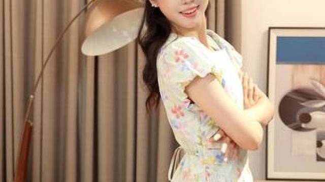 记忆里~#ootd穿搭 #夏季新款 #谁穿谁好看系列 #连衣裙穿搭