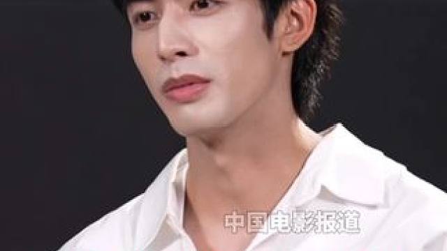 #宋威龙我不是高冷我只是慢热 #宋威龙 说自己并没有表面看起来高冷，他只是有点慢热，在熟人面前会有活