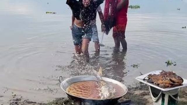 东南亚美食 #我的乡村生活 #原创视频 #农村美食记录生活 #日常生活 #户外烧烤野炊