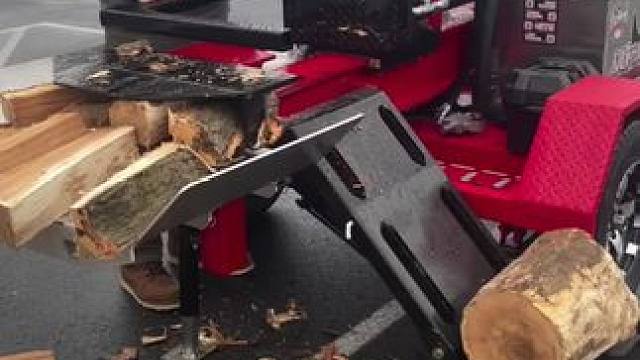 欧洲棋盘的制作工艺。 #棋盘 #手艺人 #手工艺 #棋盘制作