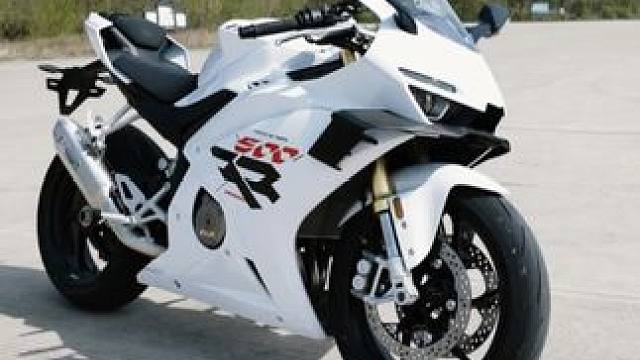 张雪500RR 试驾分享 #机车 #张雪500rr