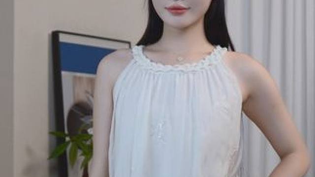 小白裙~#ootd穿搭 #小白裙 #夏季女装穿搭 #女装新款