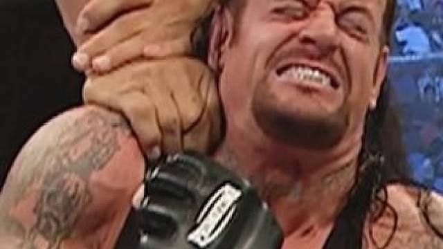 送葬者复仇巨人卡里，送葬者两个锁喉抛摔，卡里祭出鹰爪功 #送葬者 #巨人卡里