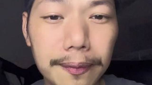 李嘉诚在2014年对房地产的封神预测，封神！今天看来封神。陌陌找对象又快又靠谱！上面很多单身姑娘#李