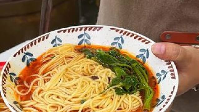 今天师傅不在又煮了一大锅面犒劳自己，真香啊#美食 #民间传统美食 #太好吃了 #舌尖上的味道 #地方