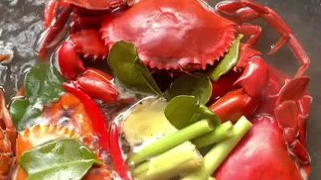 东南亚矮子 #吃龙虾的季节 #原创视频 #我的乡村生活 #麻辣小龙虾之诱惑