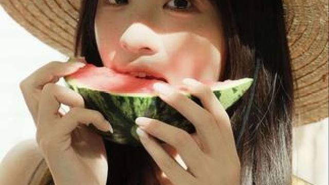 强者出片从不抱怨环境#日杂#拍照#欧莱雅小金管防晒