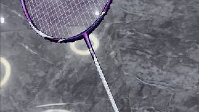 魔刃？魔刀千刃？还是魔拍千刃#羽毛球 #羽毛球拍 #对墙抽球 #是时候展现真正的技术了