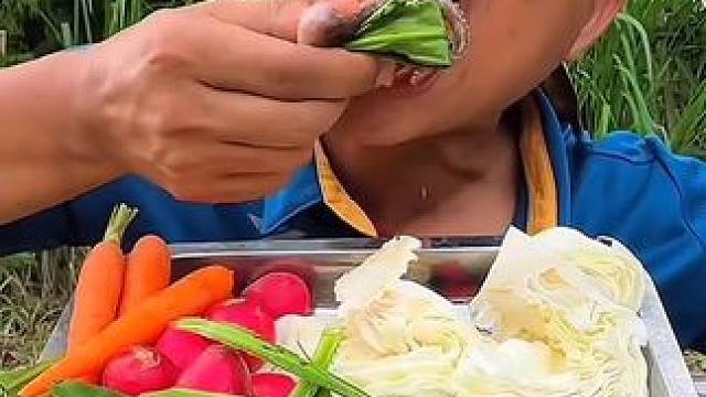 又鲜又脆的小八爪 #美食 #泰国美食 #户外美食 #内容启发搜索