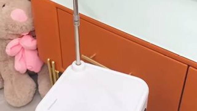 自带托盘抽水器 自带托盘抽水器再也不用手一直在那举着了，荣事达大品牌价格也不贵#小家电 #电动抽水器