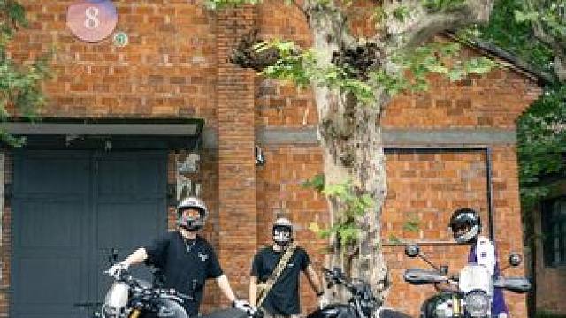 如果你也喜欢复古机车，那我们就是好朋友～ #复古机车 #凯旋大攀爬 #杜卡迪自由800 #车友聚会 