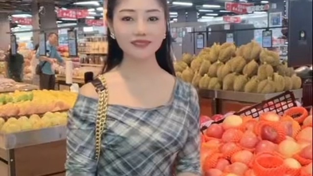 做什么都开开心心(●°u°●)​ 」