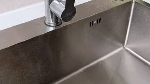 有了这款可挂式水槽沥水篮，再也不用天天掏臭水池子了 #水槽沥水篮  #厨房好物  #厨房必备