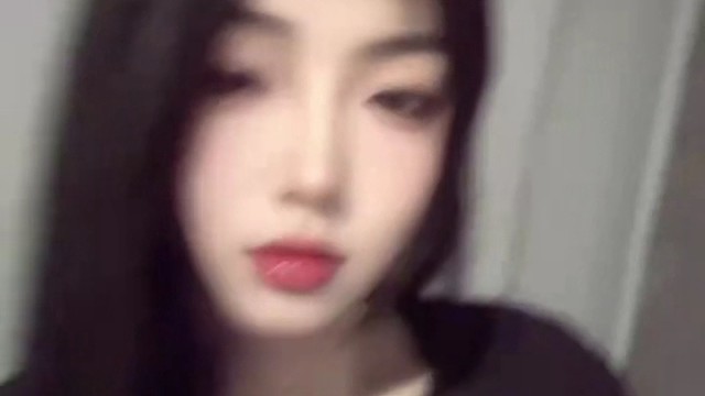 没有理想型，我喜欢能让我笑的～