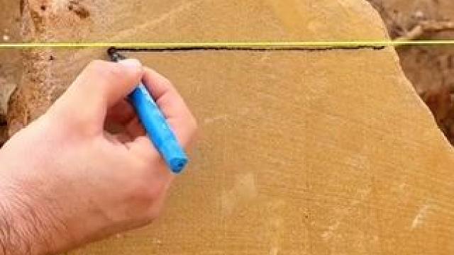 石头围墙这样砌更好看。 #小院改造 #砌墙 #手艺人 #工艺制作 #工匠手艺