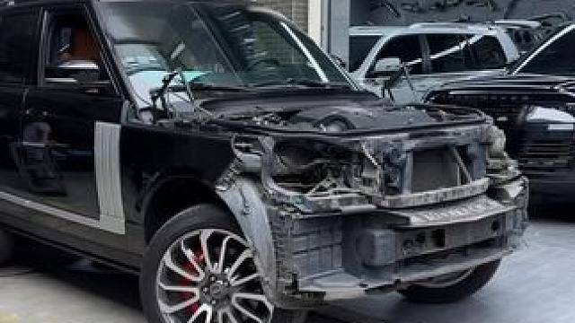 照片跟实物还是有差距的我更你讲#揽胜 #黑武士 #路虎揽胜 #成都路虎王